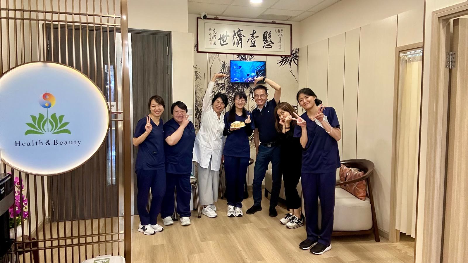 一針中醫中心團隊合照